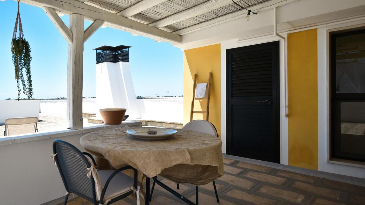 Les Maisons La Mansardina By Rentbeat Sannicola Exterior photo